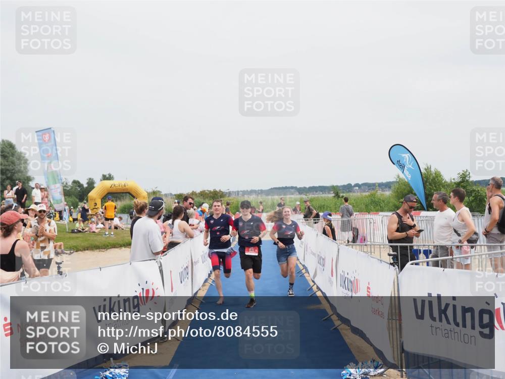 22.06.2025 - Viking Triathlon MichiJ http://msf.ph/oto/8084555 22.06.2025 14:43:03 Ziel 631 meine-sportfotos.de