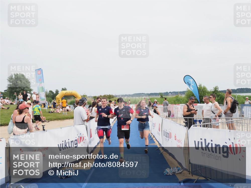 22.06.2025 - Viking Triathlon MichiJ http://msf.ph/oto/8084597 22.06.2025 14:43:03 Ziel 631 meine-sportfotos.de