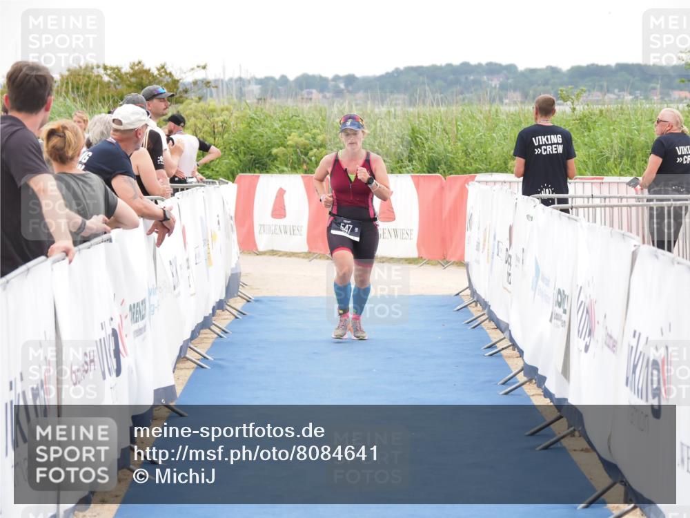 22.06.2025 - Viking Triathlon MichiJ http://msf.ph/oto/8084641 22.06.2025 16:11:45 Ziel 547 meine-sportfotos.de