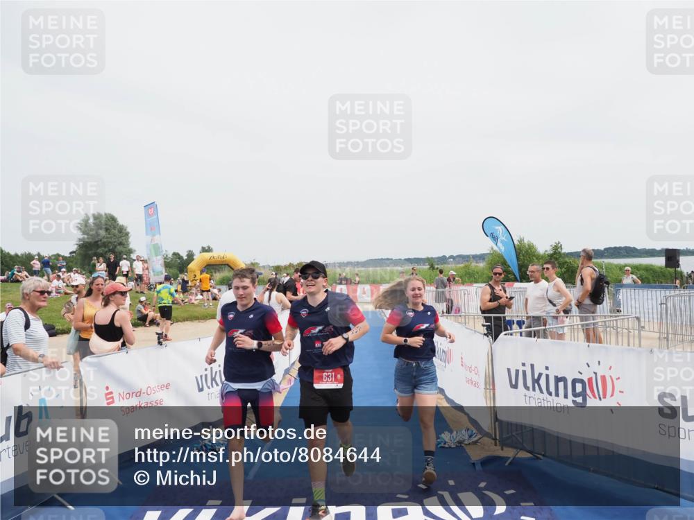 22.06.2025 - Viking Triathlon MichiJ http://msf.ph/oto/8084644 22.06.2025 14:43:04 Ziel 631 meine-sportfotos.de