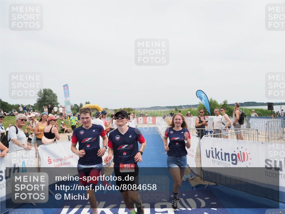 22.06.2025 - Viking Triathlon MichiJ http://msf.ph/oto/8084658 22.06.2025 14:43:04 Ziel 631 meine-sportfotos.de