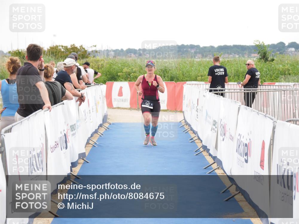 22.06.2025 - Viking Triathlon MichiJ http://msf.ph/oto/8084675 22.06.2025 16:11:46 Ziel 547 meine-sportfotos.de