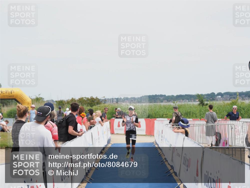 22.06.2025 - Viking Triathlon MichiJ http://msf.ph/oto/8084679 22.06.2025 14:43:17 Ziel 284 meine-sportfotos.de