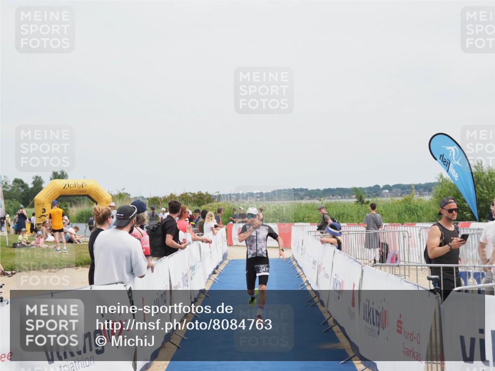 22.06.2025 - Viking Triathlon MichiJ http://msf.ph/oto/8084763 22.06.2025 14:43:19 Ziel 284 meine-sportfotos.de