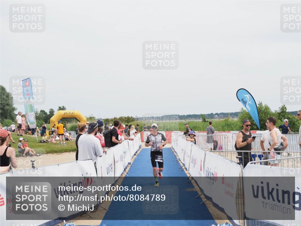 22.06.2025 - Viking Triathlon MichiJ http://msf.ph/oto/8084789 22.06.2025 14:43:19 Ziel 284 meine-sportfotos.de