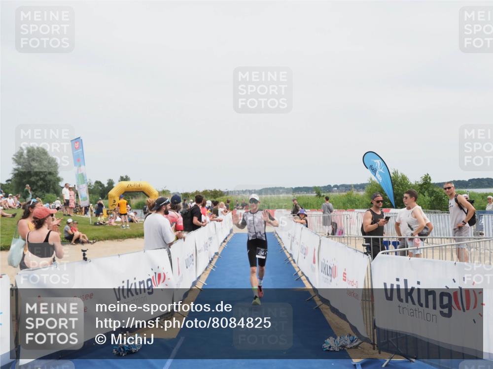 22.06.2025 - Viking Triathlon MichiJ http://msf.ph/oto/8084825 22.06.2025 14:43:20 Ziel 284 meine-sportfotos.de