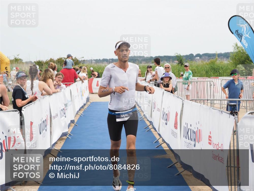 22.06.2025 - Viking Triathlon MichiJ http://msf.ph/oto/8084826 22.06.2025 14:51:20 Ziel 12, 555 meine-sportfotos.de
