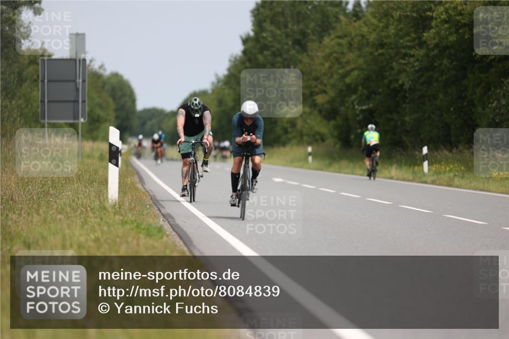22.06.2025 - Viking Triathlon Yannick Fuchs http://msf.ph/oto/8084839 22.06.2025 12:35:52 Radfahren 77, 143, 184, 478, 629 meine-sportfotos.de