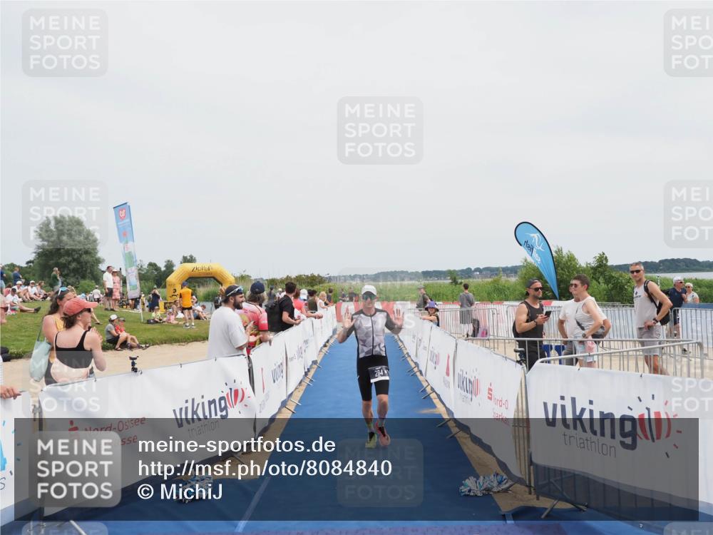 22.06.2025 - Viking Triathlon MichiJ http://msf.ph/oto/8084840 22.06.2025 14:43:20 Ziel 284 meine-sportfotos.de