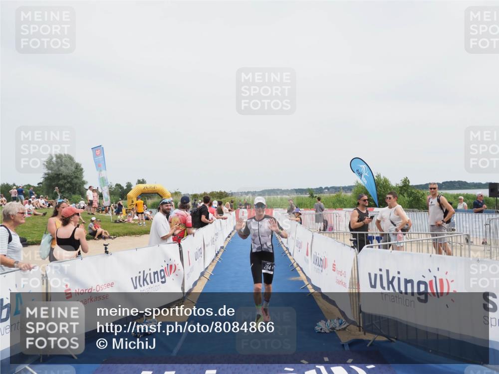 22.06.2025 - Viking Triathlon MichiJ http://msf.ph/oto/8084866 22.06.2025 14:43:20 Ziel 284 meine-sportfotos.de