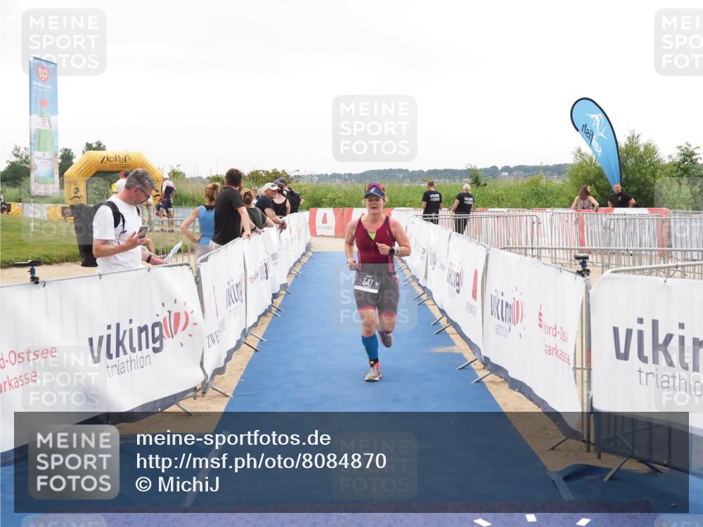 22.06.2025 - Viking Triathlon MichiJ http://msf.ph/oto/8084870 22.06.2025 16:11:49 Ziel 547 meine-sportfotos.de