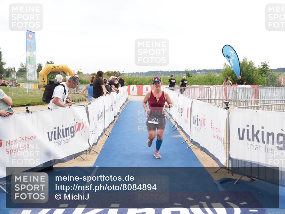 22.06.2025 - Viking Triathlon MichiJ http://msf.ph/oto/8084894 22.06.2025 16:11:49 Ziel 547 meine-sportfotos.de