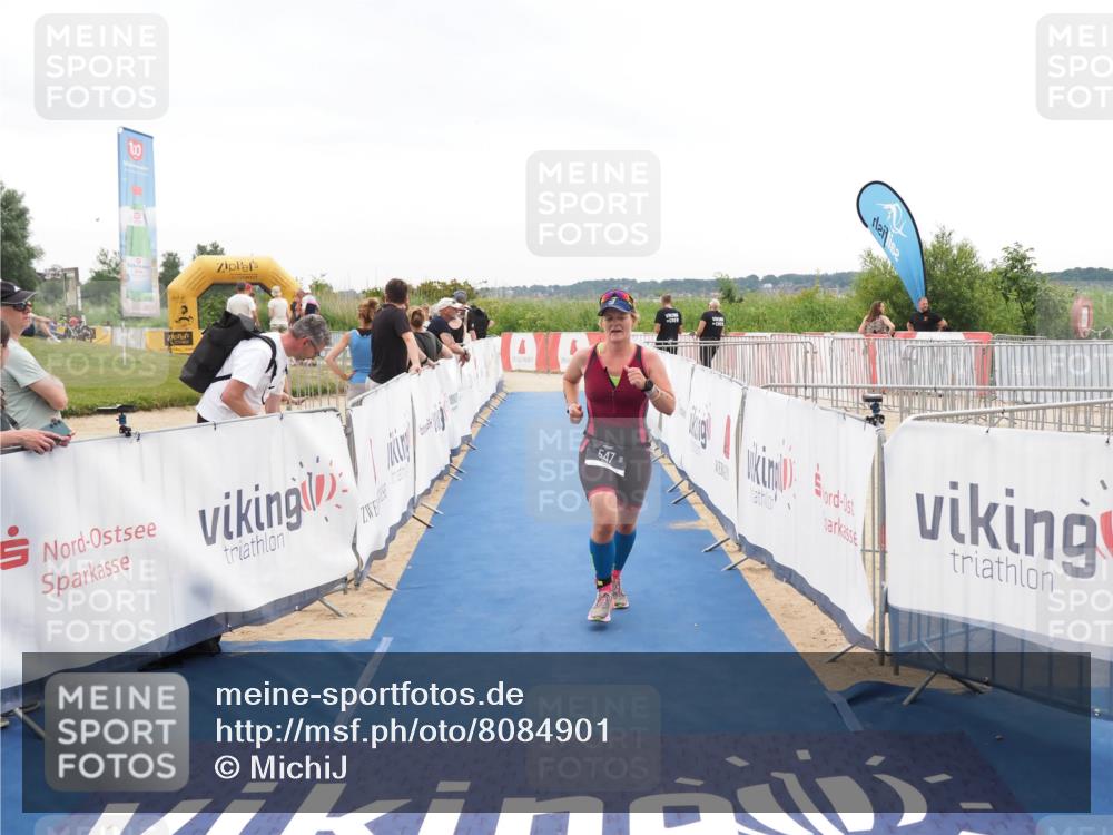 22.06.2025 - Viking Triathlon MichiJ http://msf.ph/oto/8084901 22.06.2025 16:11:49 Ziel 547 meine-sportfotos.de