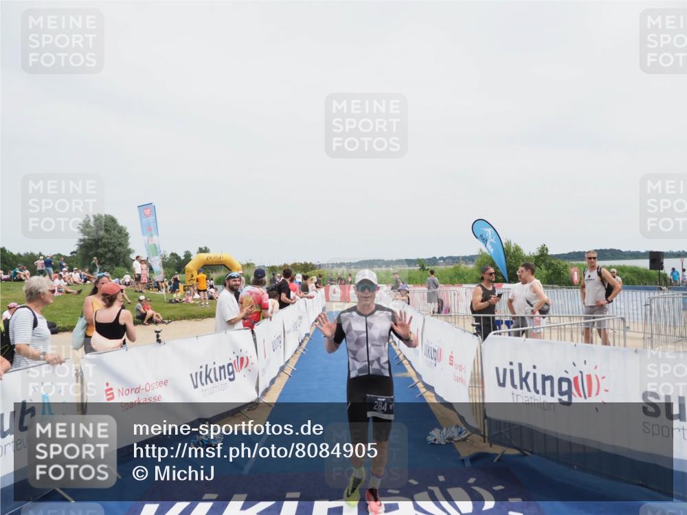 22.06.2025 - Viking Triathlon MichiJ http://msf.ph/oto/8084905 22.06.2025 14:43:21 Ziel 284 meine-sportfotos.de