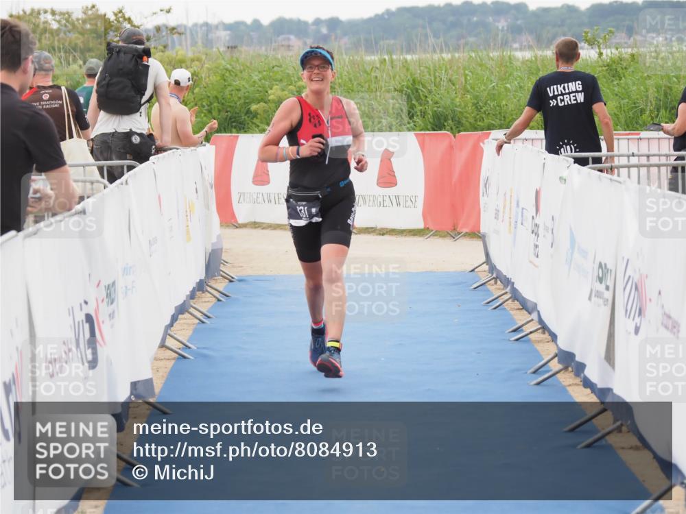 22.06.2025 - Viking Triathlon MichiJ http://msf.ph/oto/8084913 22.06.2025 16:20:23 Ziel 131 meine-sportfotos.de