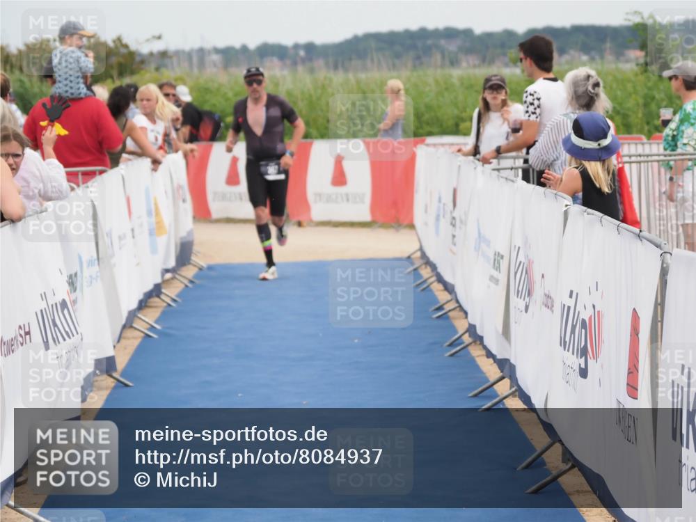 22.06.2025 - Viking Triathlon MichiJ http://msf.ph/oto/8084937 22.06.2025 14:51:35 Ziel 367 meine-sportfotos.de