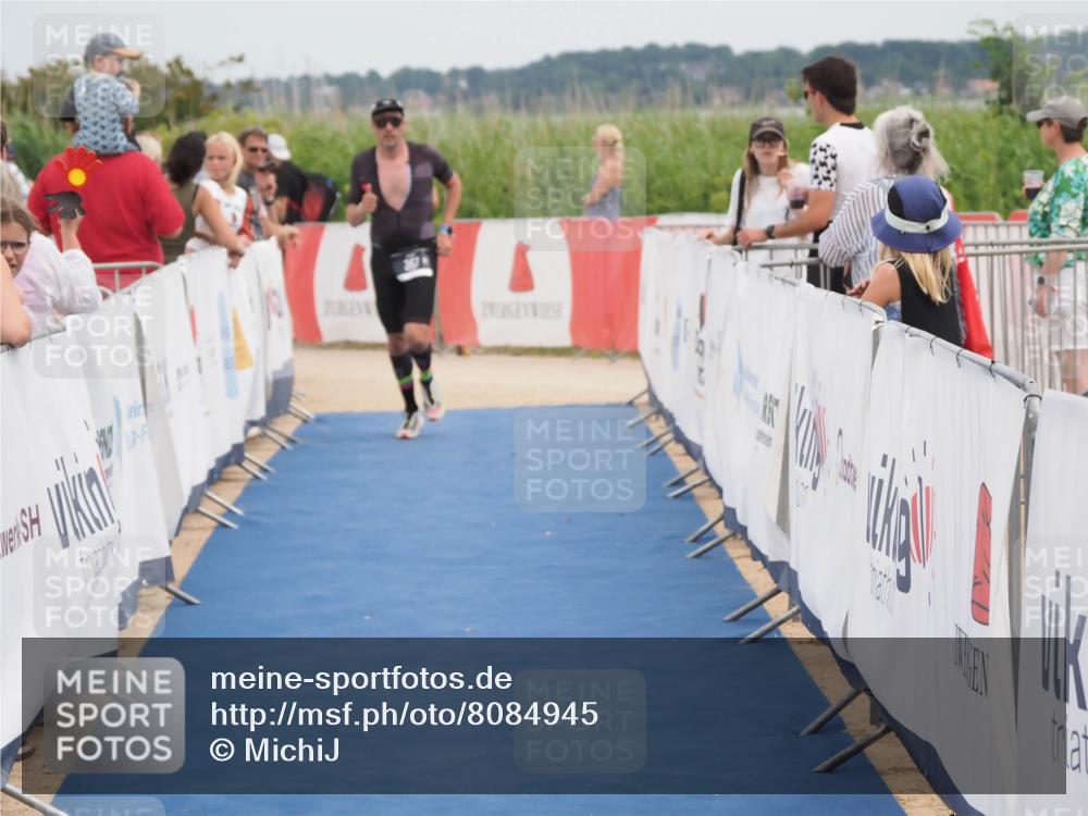 22.06.2025 - Viking Triathlon MichiJ http://msf.ph/oto/8084945 22.06.2025 14:51:35 Ziel 367 meine-sportfotos.de