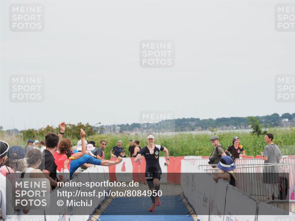 22.06.2025 - Viking Triathlon MichiJ http://msf.ph/oto/8084950 22.06.2025 14:43:33 Ziel 14 meine-sportfotos.de