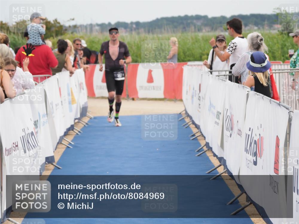 22.06.2025 - Viking Triathlon MichiJ http://msf.ph/oto/8084969 22.06.2025 14:51:35 Ziel 367 meine-sportfotos.de
