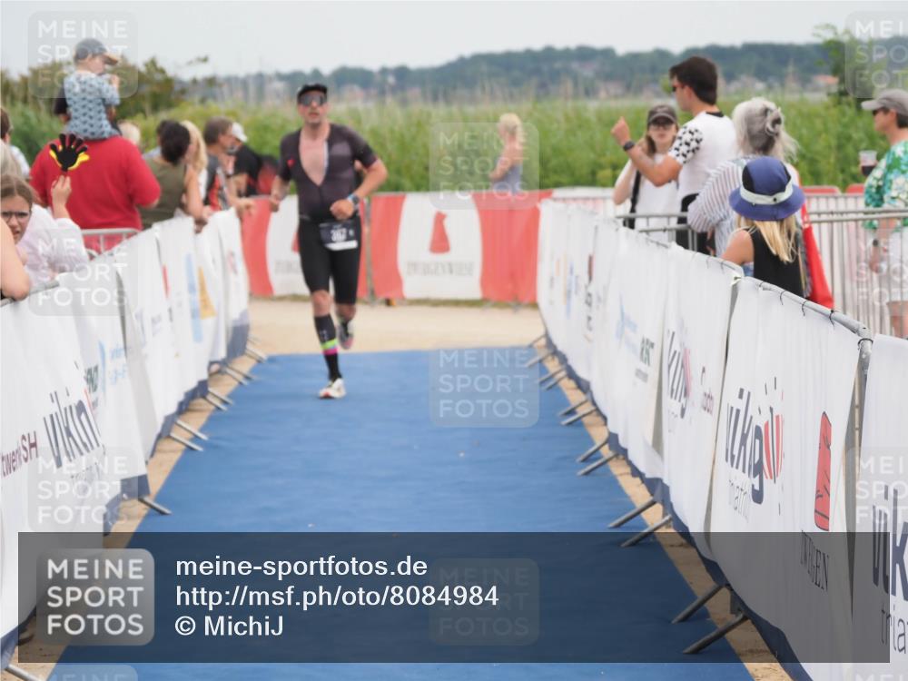 22.06.2025 - Viking Triathlon MichiJ http://msf.ph/oto/8084984 22.06.2025 14:51:35 Ziel 367 meine-sportfotos.de