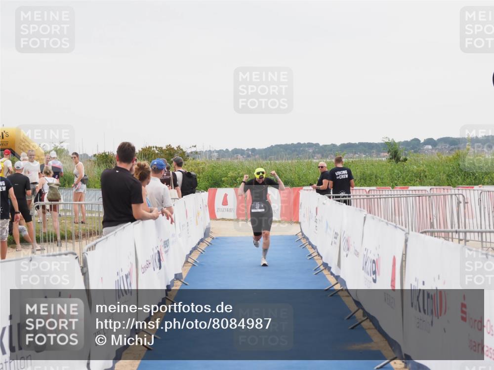 22.06.2025 - Viking Triathlon MichiJ http://msf.ph/oto/8084987 22.06.2025 16:13:13 Ziel 37 meine-sportfotos.de