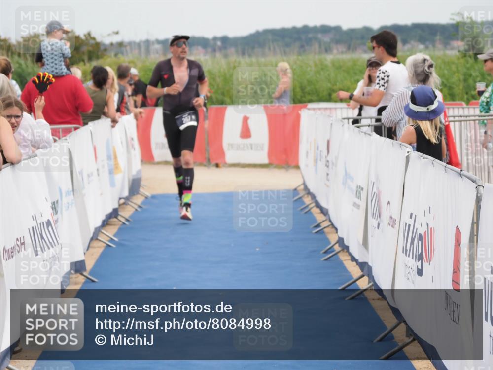 22.06.2025 - Viking Triathlon MichiJ http://msf.ph/oto/8084998 22.06.2025 14:51:36 Ziel 367 meine-sportfotos.de