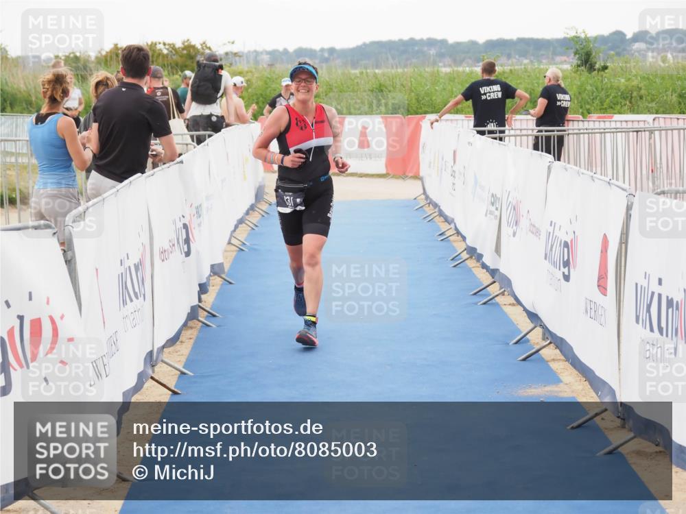 22.06.2025 - Viking Triathlon MichiJ http://msf.ph/oto/8085003 22.06.2025 16:20:24 Ziel 131 meine-sportfotos.de