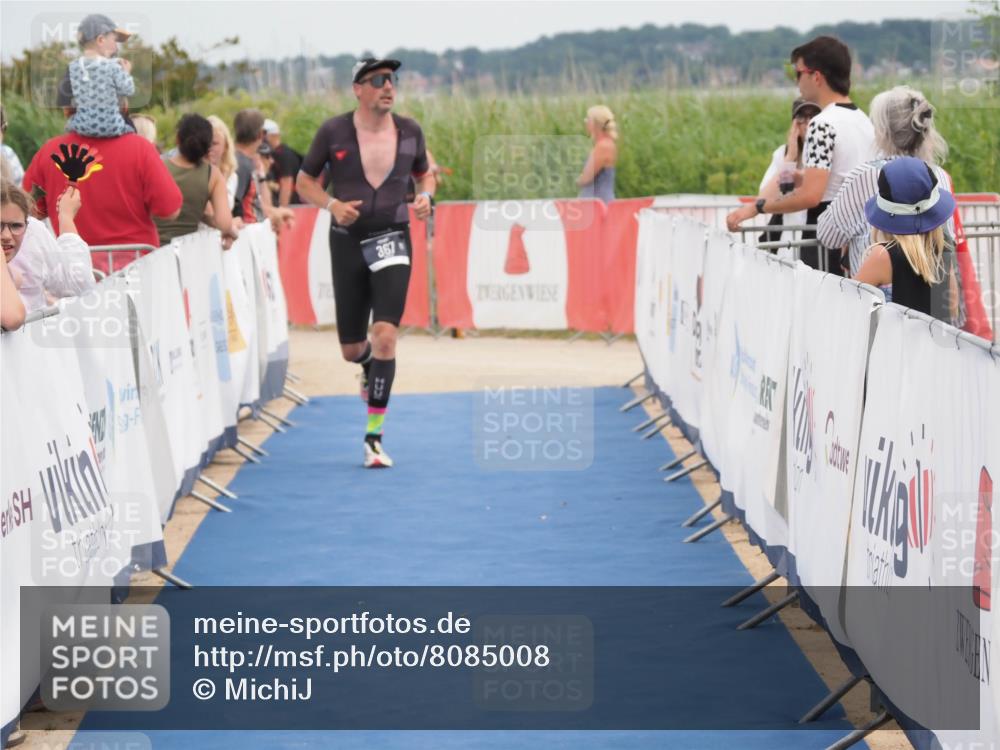 22.06.2025 - Viking Triathlon MichiJ http://msf.ph/oto/8085008 22.06.2025 14:51:36 Ziel 367 meine-sportfotos.de