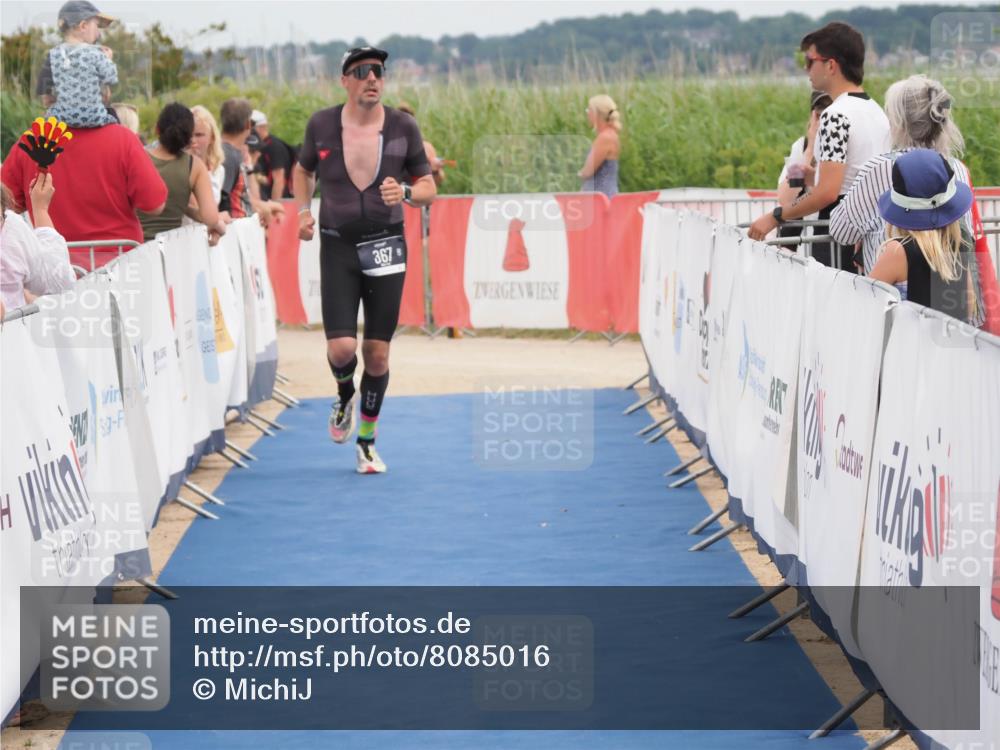 22.06.2025 - Viking Triathlon MichiJ http://msf.ph/oto/8085016 22.06.2025 14:51:36 Ziel 367 meine-sportfotos.de