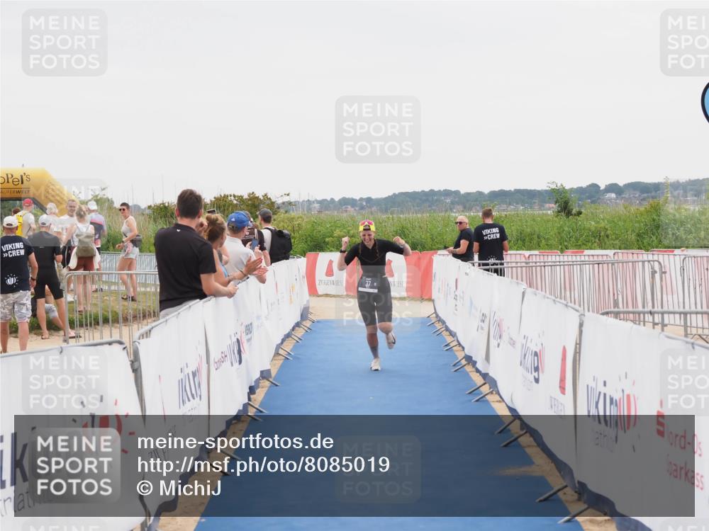 22.06.2025 - Viking Triathlon MichiJ http://msf.ph/oto/8085019 22.06.2025 16:13:13 Ziel 37 meine-sportfotos.de