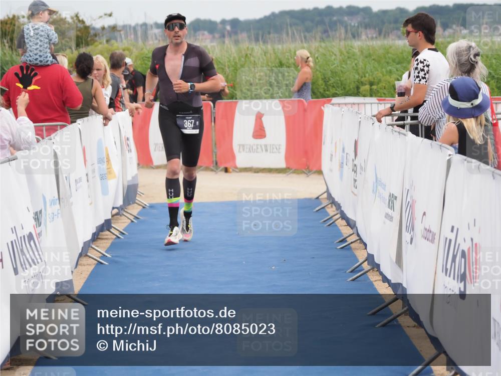 22.06.2025 - Viking Triathlon MichiJ http://msf.ph/oto/8085023 22.06.2025 14:51:36 Ziel 367 meine-sportfotos.de