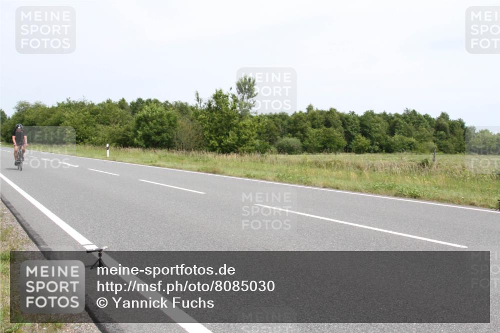22.06.2025 - Viking Triathlon Yannick Fuchs http://msf.ph/oto/8085030 22.06.2025 13:05:02 Radfahren 22, 523, 653 meine-sportfotos.de