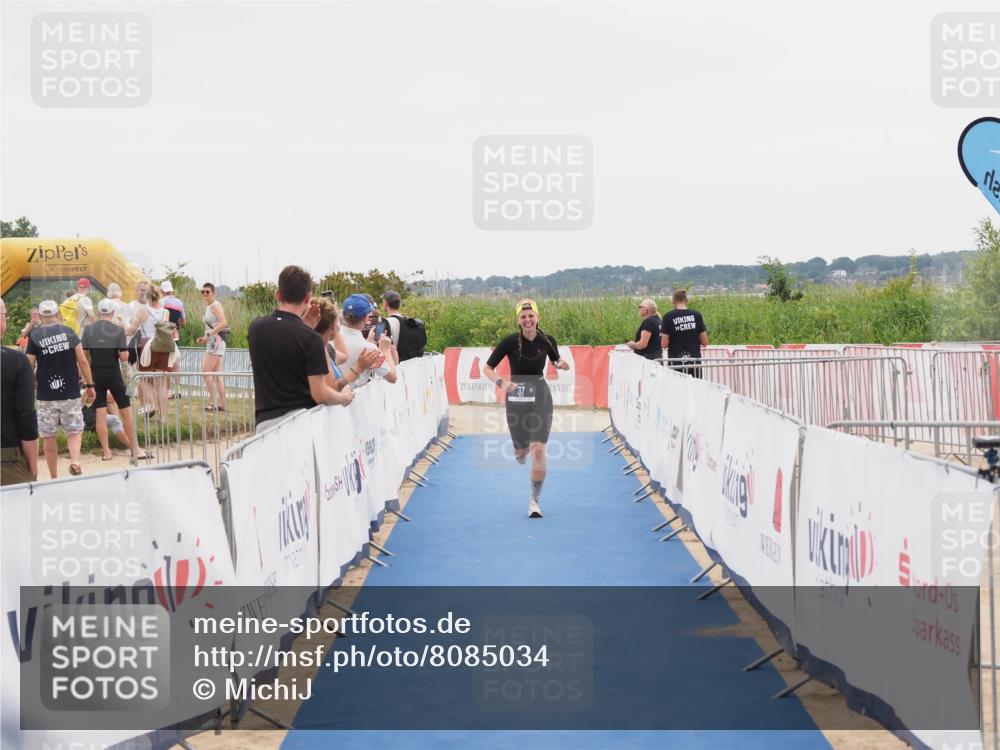 22.06.2025 - Viking Triathlon MichiJ http://msf.ph/oto/8085034 22.06.2025 16:13:13 Ziel 37 meine-sportfotos.de