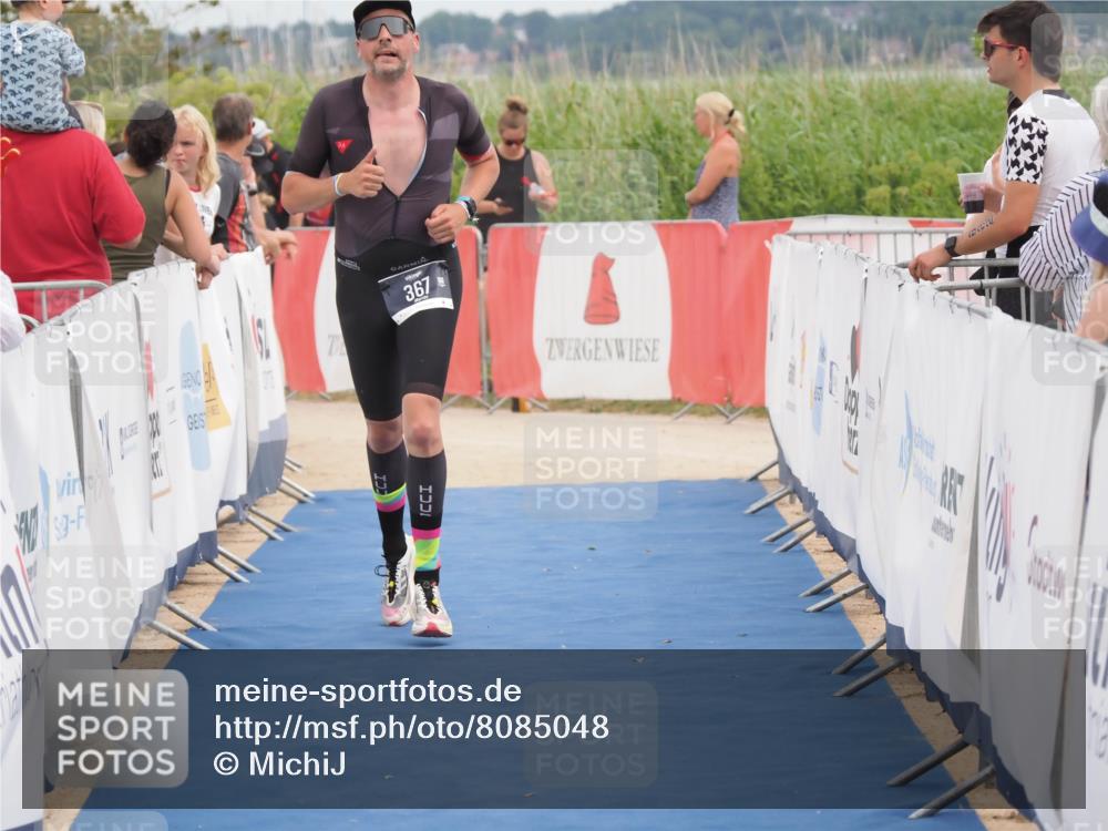 22.06.2025 - Viking Triathlon MichiJ http://msf.ph/oto/8085048 22.06.2025 14:51:36 Ziel 367 meine-sportfotos.de