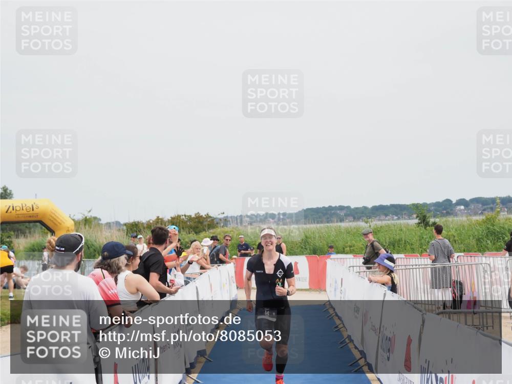 22.06.2025 - Viking Triathlon MichiJ http://msf.ph/oto/8085053 22.06.2025 14:43:34 Ziel 14 meine-sportfotos.de