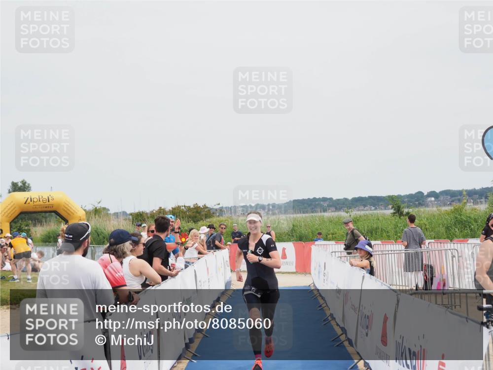 22.06.2025 - Viking Triathlon MichiJ http://msf.ph/oto/8085060 22.06.2025 14:43:34 Ziel 14 meine-sportfotos.de