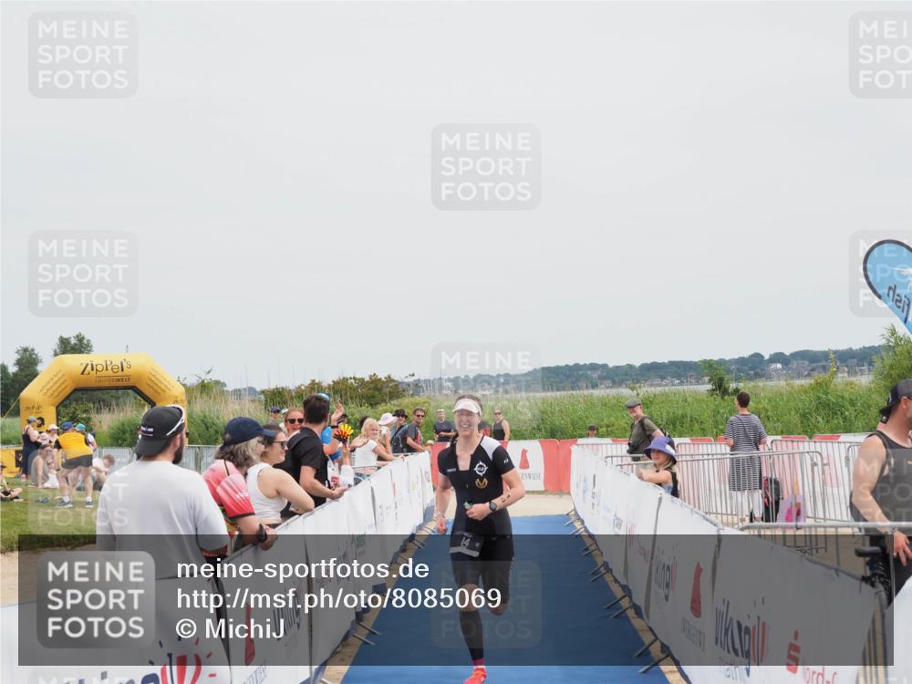 22.06.2025 - Viking Triathlon MichiJ http://msf.ph/oto/8085069 22.06.2025 14:43:35 Ziel 14 meine-sportfotos.de