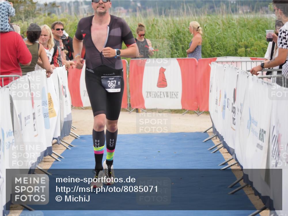 22.06.2025 - Viking Triathlon MichiJ http://msf.ph/oto/8085071 22.06.2025 14:51:37 Ziel 367 meine-sportfotos.de