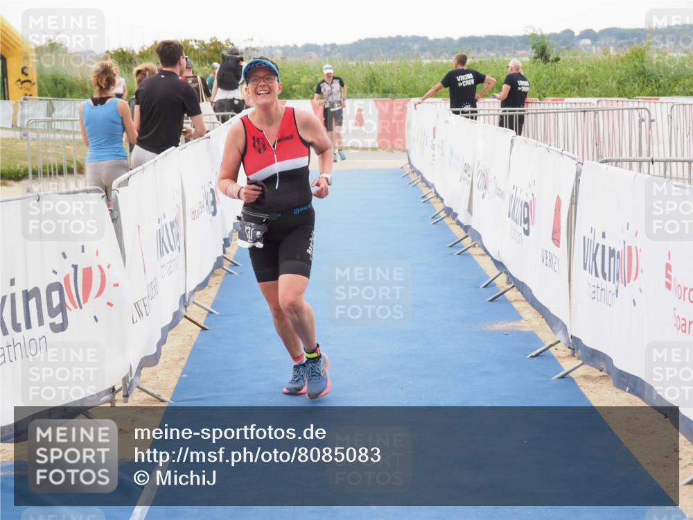 22.06.2025 - Viking Triathlon MichiJ http://msf.ph/oto/8085083 22.06.2025 16:20:26 Ziel 74, 131 meine-sportfotos.de