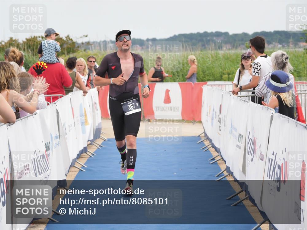 22.06.2025 - Viking Triathlon MichiJ http://msf.ph/oto/8085101 22.06.2025 14:51:37 Ziel 367 meine-sportfotos.de
