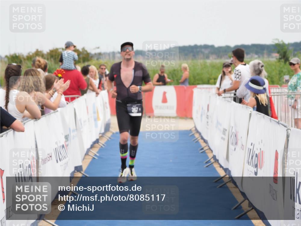 22.06.2025 - Viking Triathlon MichiJ http://msf.ph/oto/8085117 22.06.2025 14:51:37 Ziel 367 meine-sportfotos.de