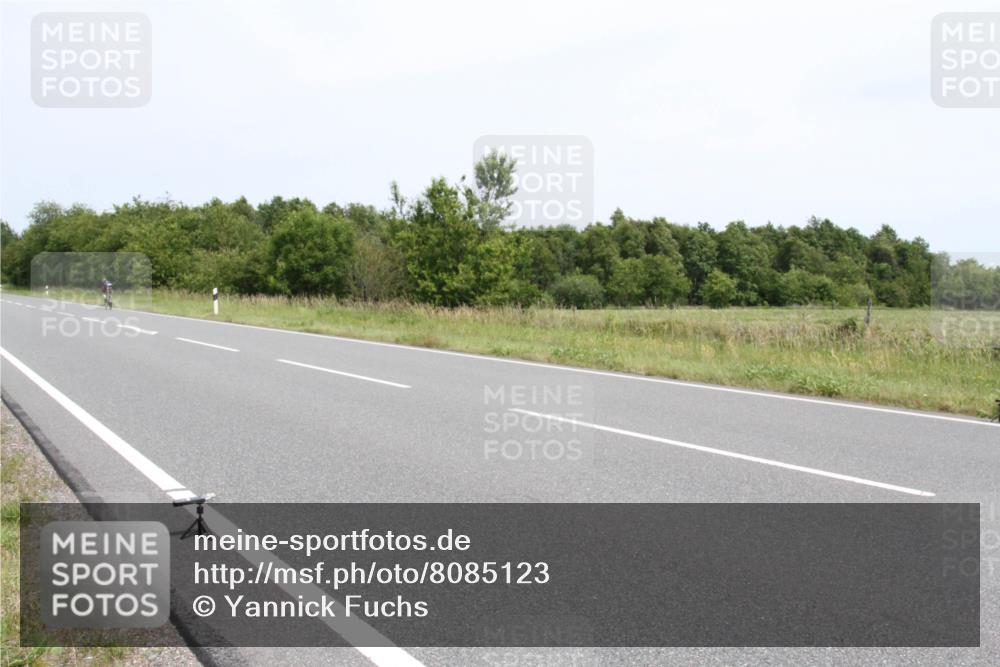 22.06.2025 - Viking Triathlon Yannick Fuchs http://msf.ph/oto/8085123 22.06.2025 13:05:09 Radfahren 22 meine-sportfotos.de
