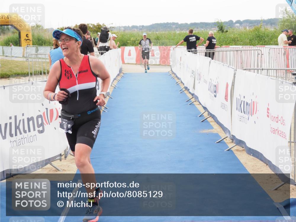 22.06.2025 - Viking Triathlon MichiJ http://msf.ph/oto/8085129 22.06.2025 16:20:26 Ziel 74, 131 meine-sportfotos.de