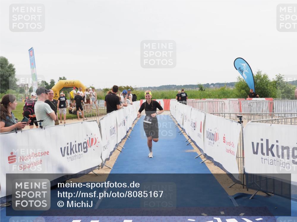 22.06.2025 - Viking Triathlon MichiJ http://msf.ph/oto/8085167 22.06.2025 16:13:15 Ziel 37 meine-sportfotos.de