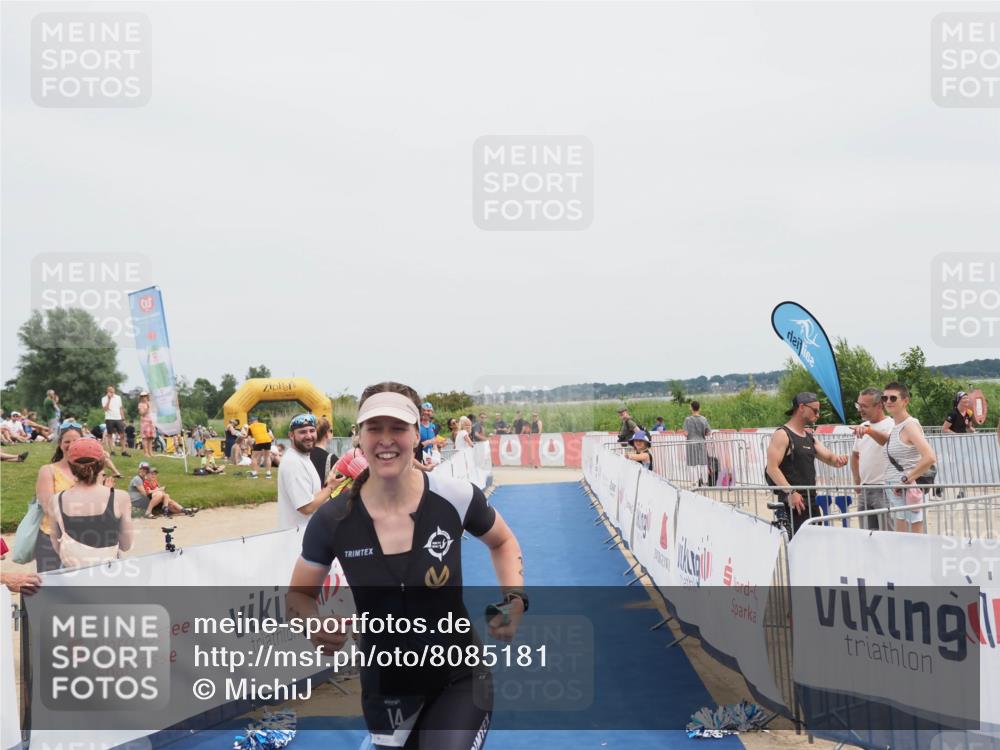 22.06.2025 - Viking Triathlon MichiJ http://msf.ph/oto/8085181 22.06.2025 14:43:36 Ziel 14 meine-sportfotos.de