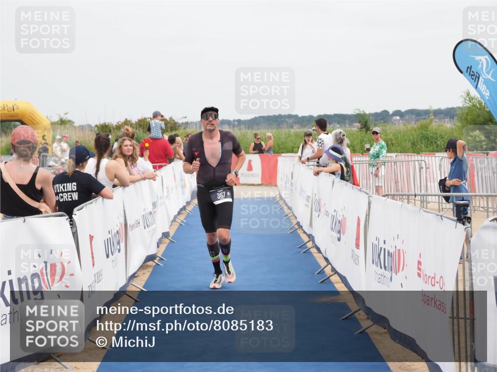 22.06.2025 - Viking Triathlon MichiJ http://msf.ph/oto/8085183 22.06.2025 14:51:39 Ziel 367 meine-sportfotos.de