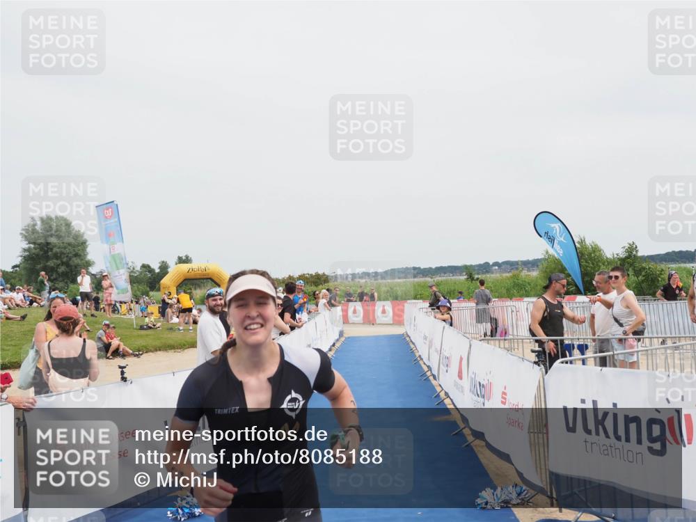 22.06.2025 - Viking Triathlon MichiJ http://msf.ph/oto/8085188 22.06.2025 14:43:36 Ziel 14 meine-sportfotos.de
