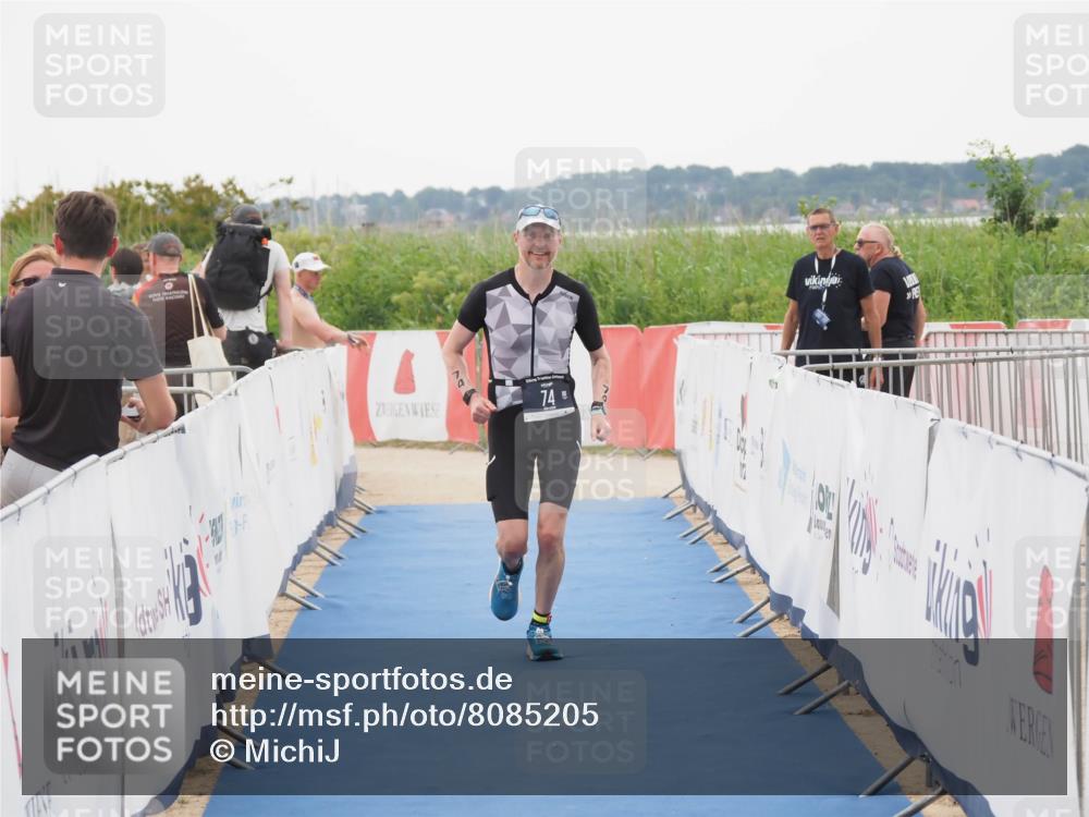 22.06.2025 - Viking Triathlon MichiJ http://msf.ph/oto/8085205 22.06.2025 16:20:30 Ziel 74, 131 meine-sportfotos.de