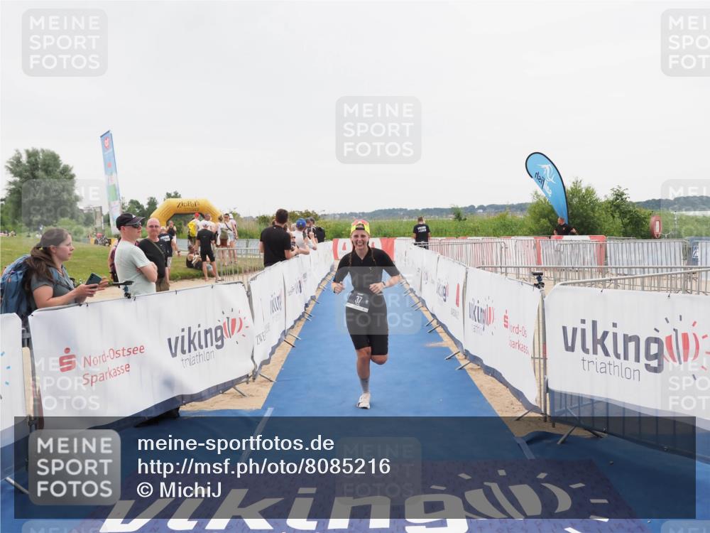 22.06.2025 - Viking Triathlon MichiJ http://msf.ph/oto/8085216 22.06.2025 16:13:16 Ziel 37 meine-sportfotos.de