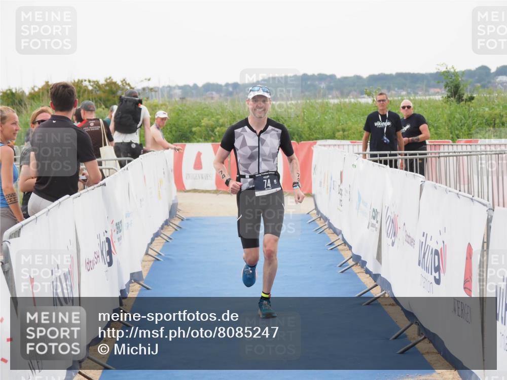 22.06.2025 - Viking Triathlon MichiJ http://msf.ph/oto/8085247 22.06.2025 16:20:31 Ziel 74 meine-sportfotos.de